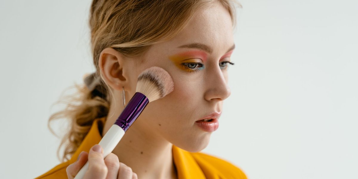 How to Apply Foundation for a Smooth, Natural Finish Every Time