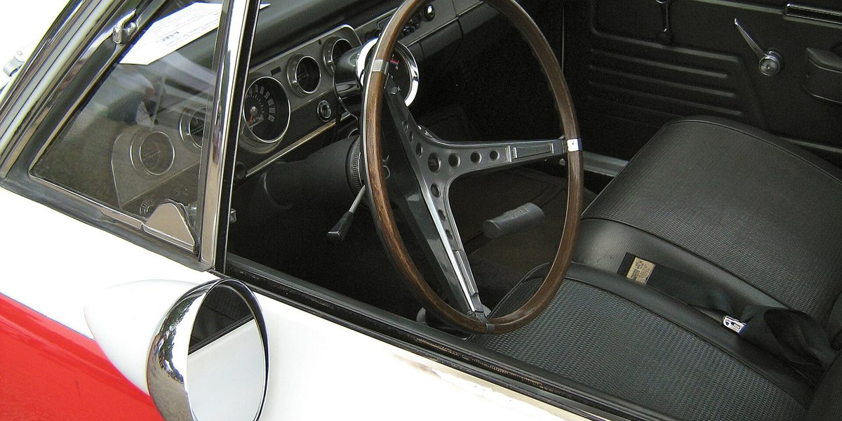 The Rental Car Safety Checklist to Complete Before Driving Off